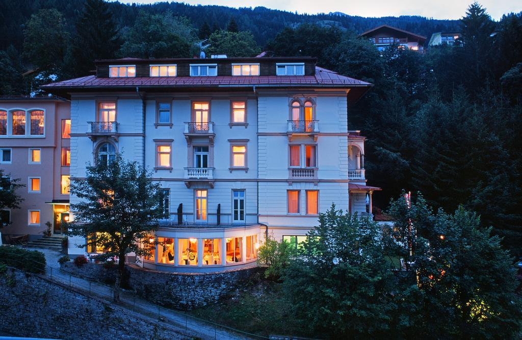 Hotel Excelsior & Kurhaus 3*